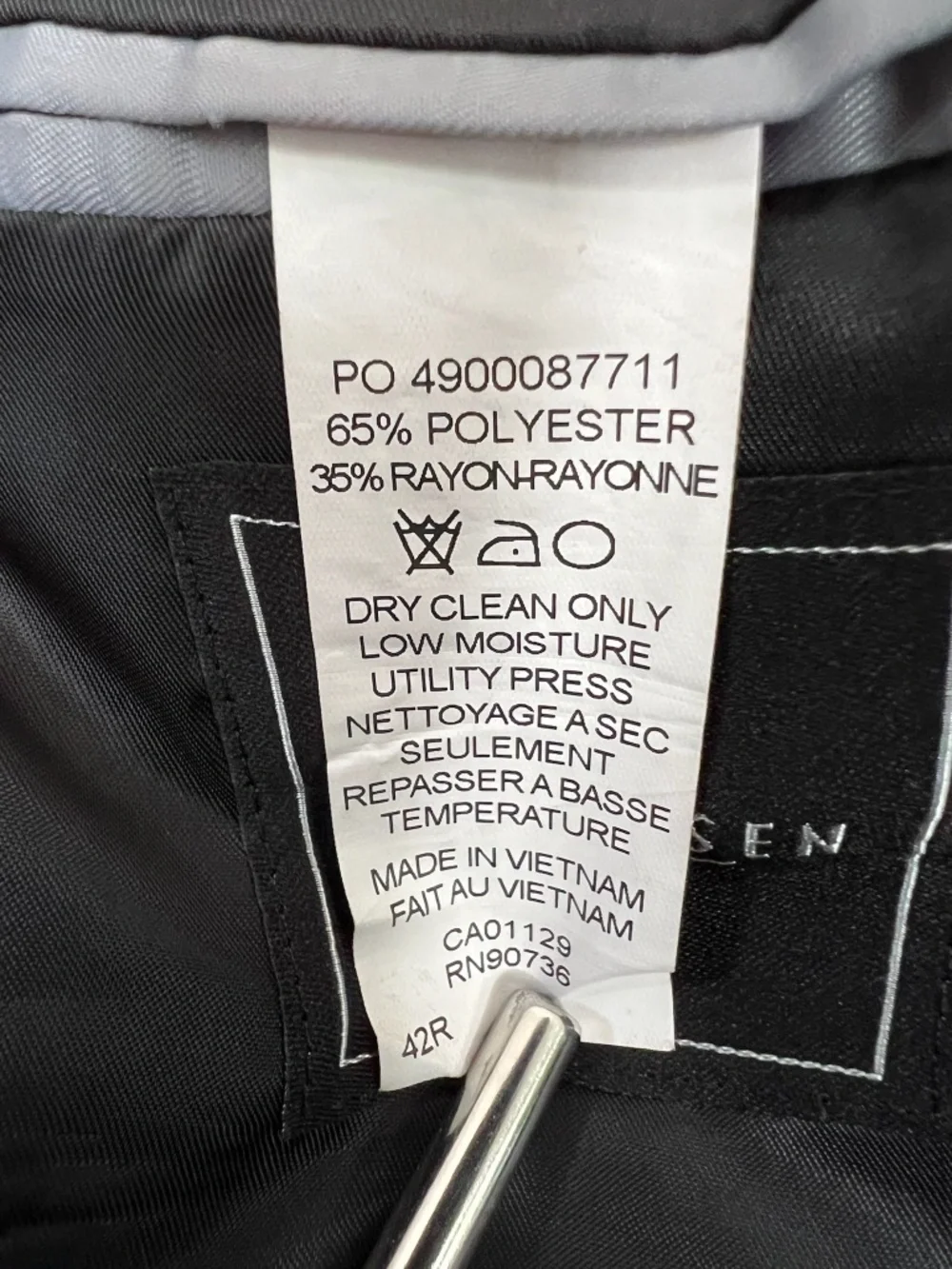 Van Heusen Black Slim Fit Tuxedo Blazer, Size 42R